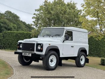 Land Rover Defender 90 Commercial